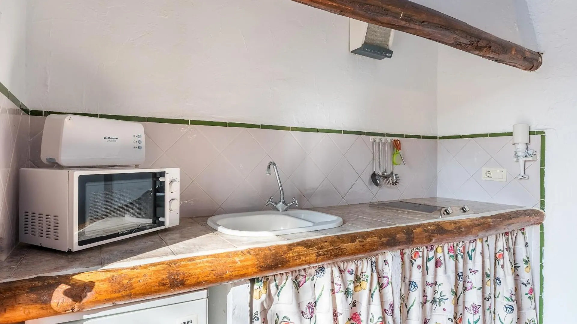 Apartamento La Cuadra La Zubia  0*, La Zubia (Granada)
