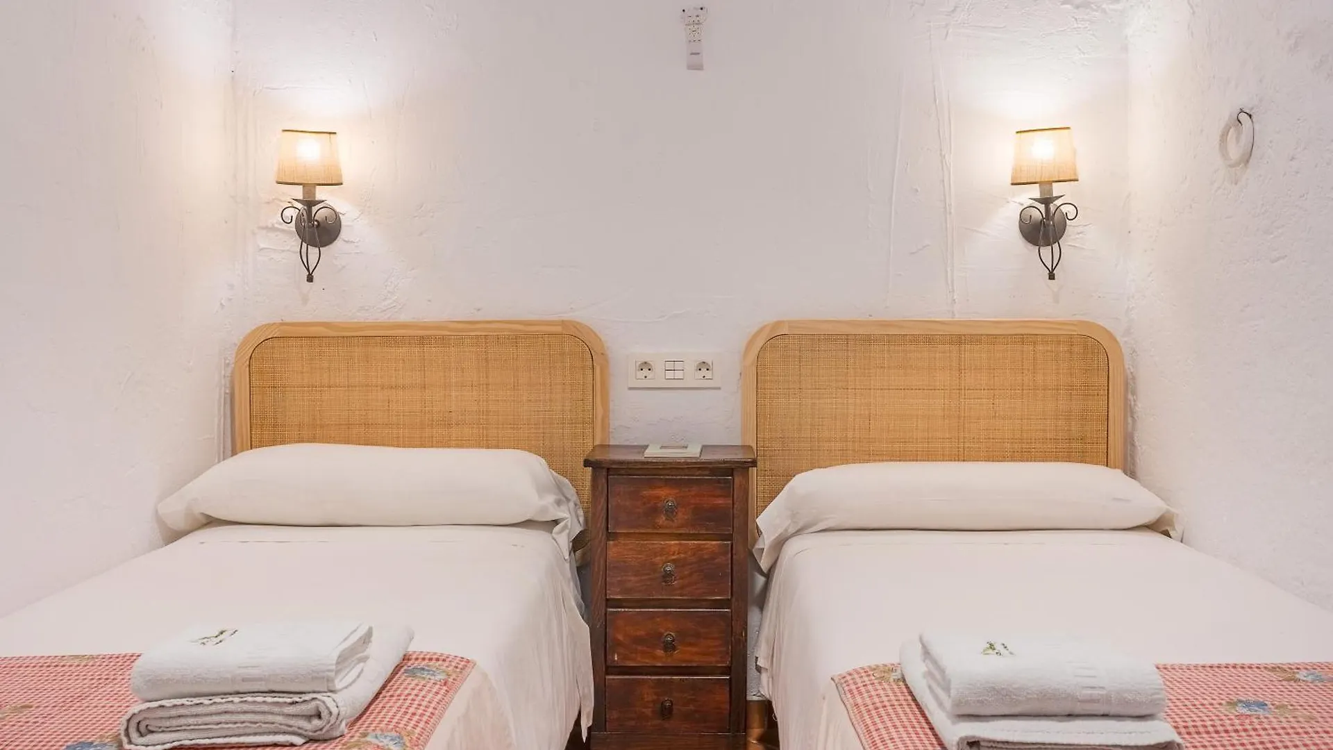 Apartamento La Cuadra La Zubia  Apartment