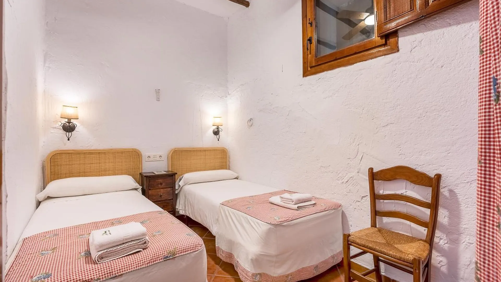 Apartamento La Cuadra La Zubia  0*, La Zubia (Granada) Spain
